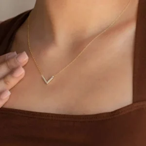 Anaya V Collarbone Necklace